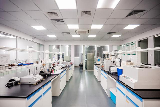 探秘香飄飄研發(fā)實驗室 科技賦能匠心茶飲